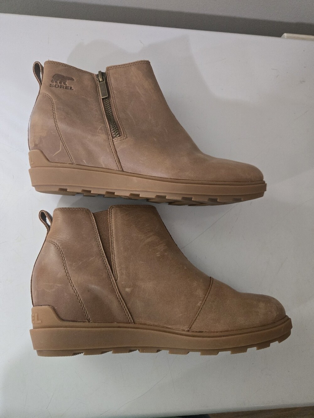 10.5 Sorel Evie II Chelsea waterproof wedge ankle boots
